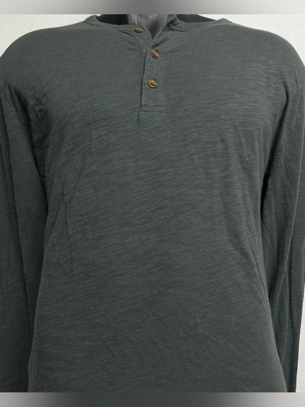Banana Republic Vintage Tee Long Sleeve Henley In Dusty Olive (Green) Size: L